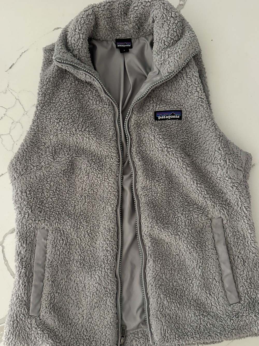 Patagonia Women’s Los Gatos Fleece Vest Gray Small Full Zip Teddy Sherpa